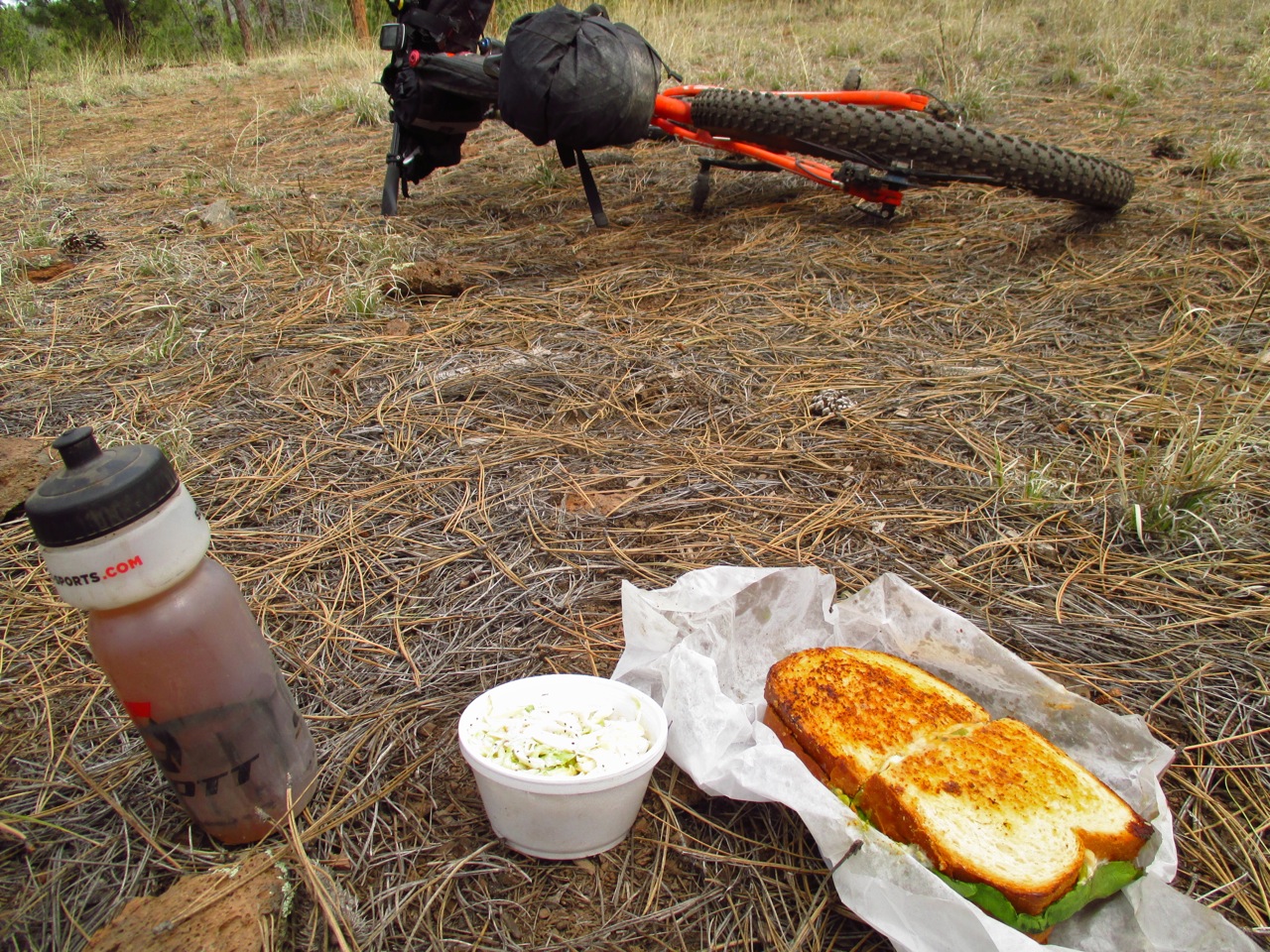 Foodpacking (Vol. 1) Bikepacking Meals