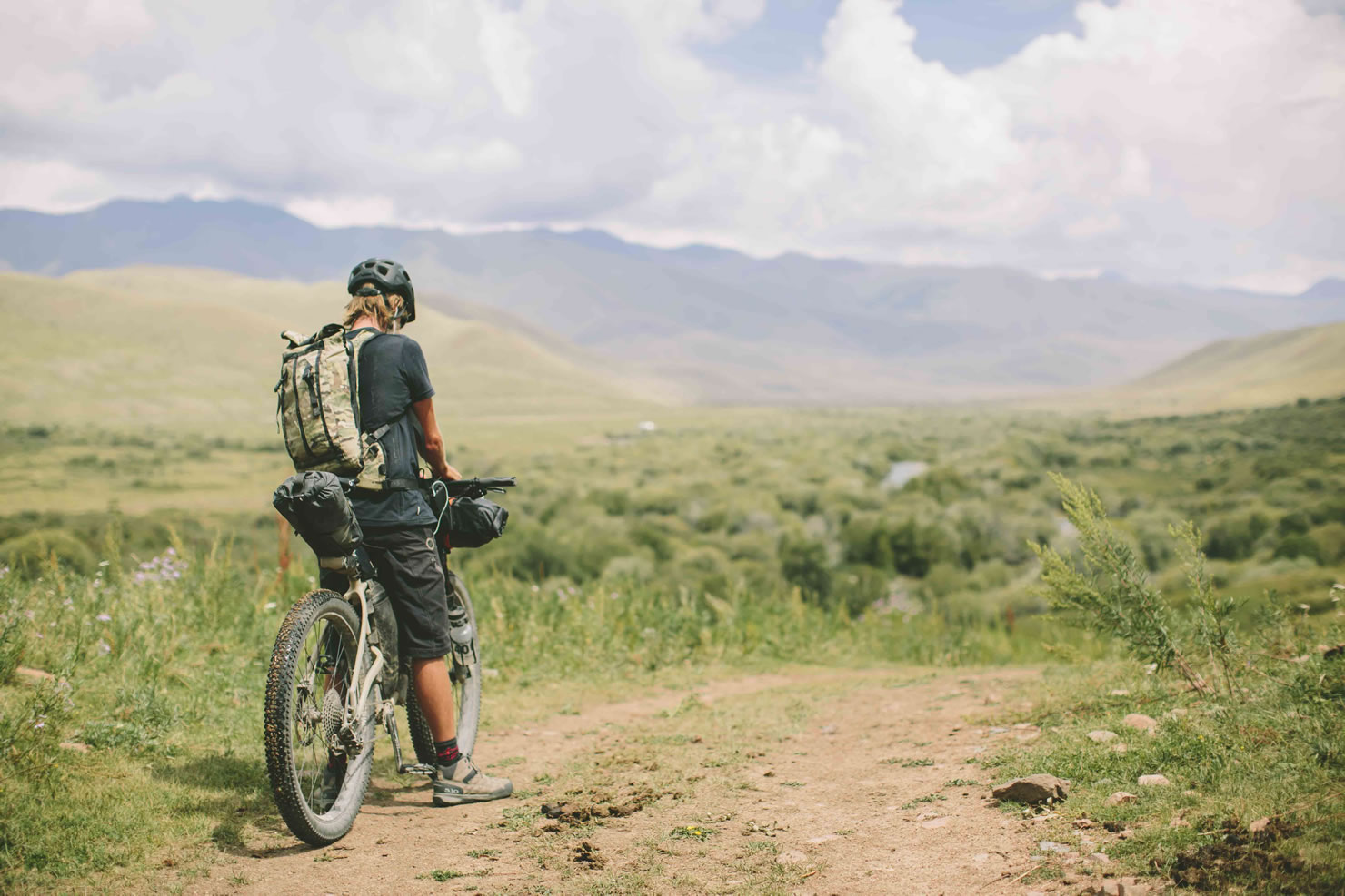 Complete Guide To Bikeng Bags How We Pack Bikeng Bags Logan