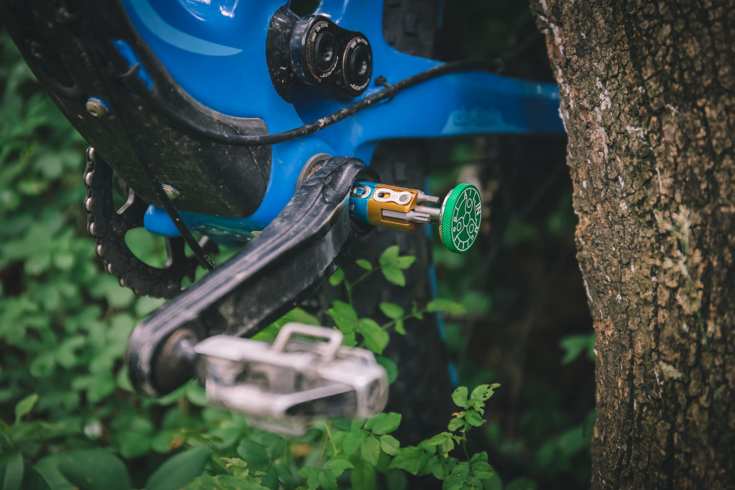 All In Multitool Review, Crank tube stash