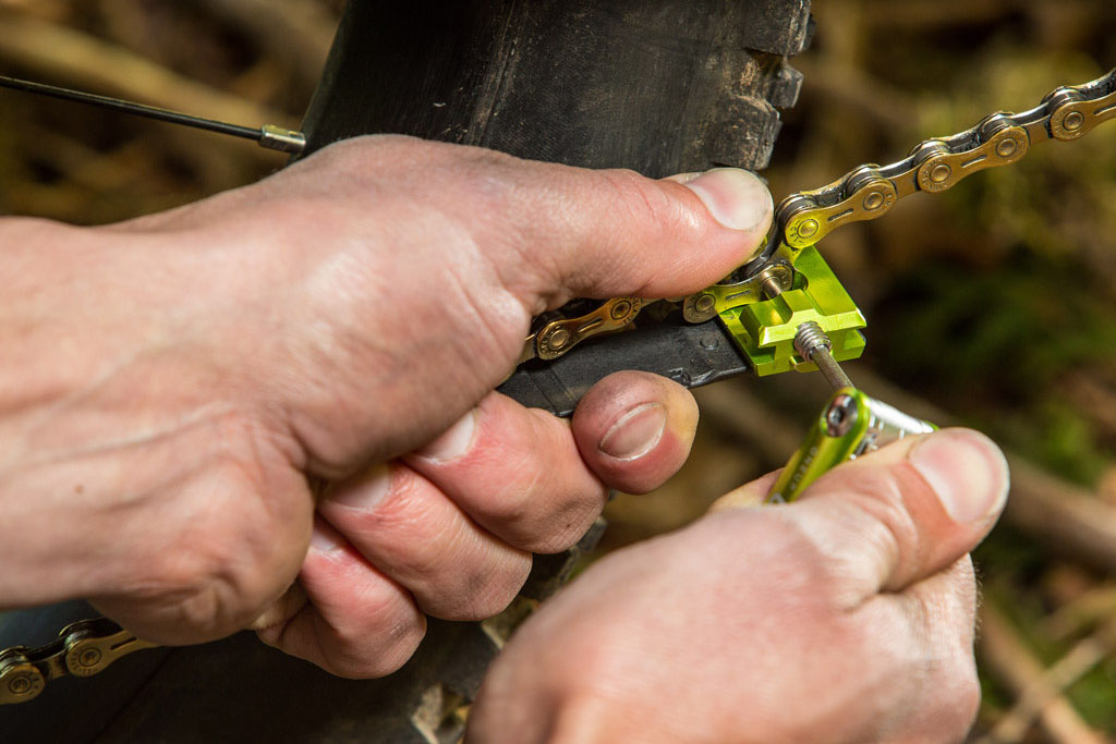 oneup components tool