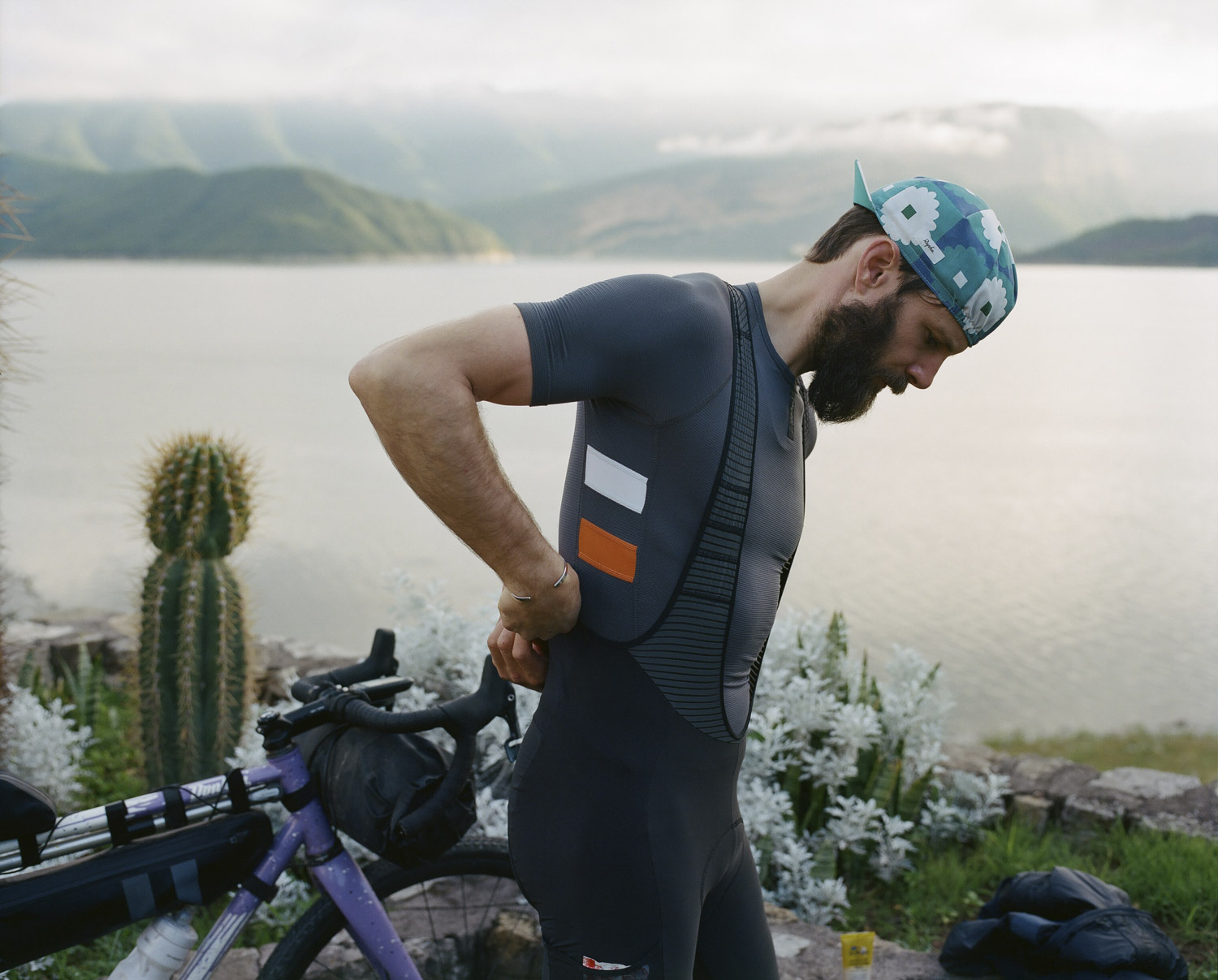rapha cargo bib