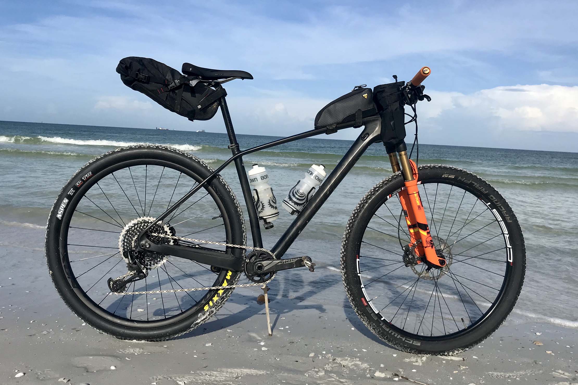 light & motion trail 1000