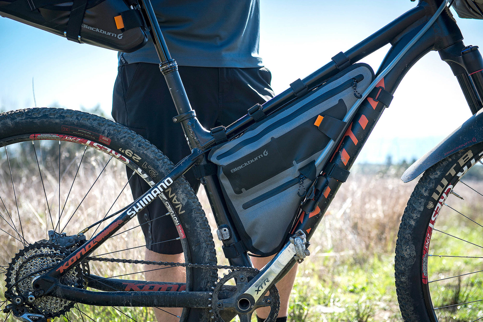 blackburn outpost elite frame bag review