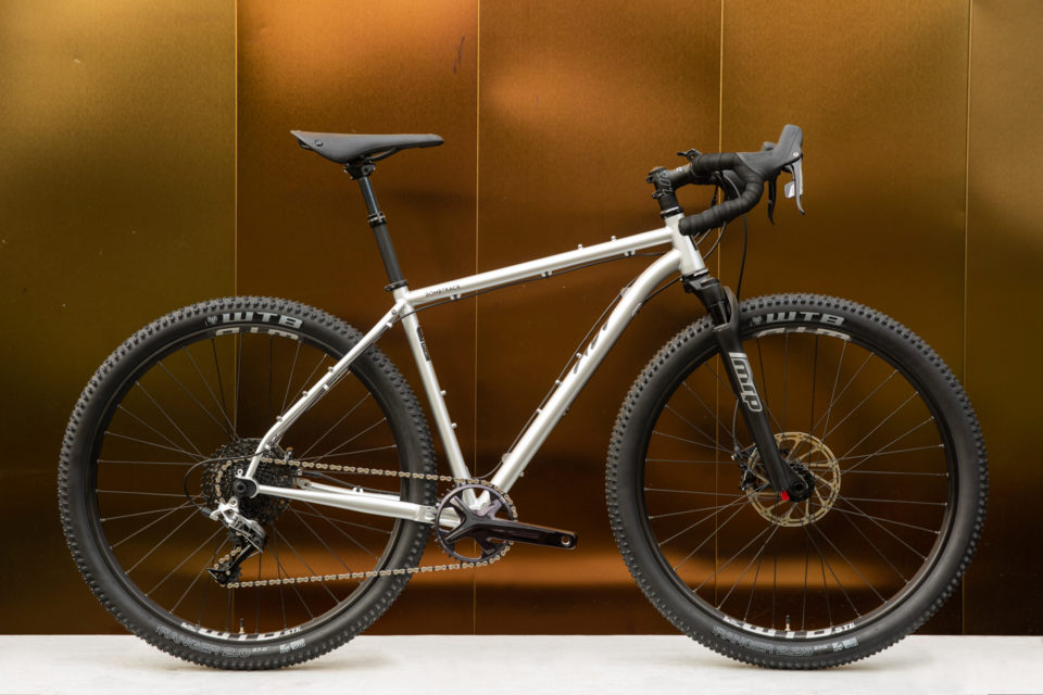 Bombtrack Hook ADV